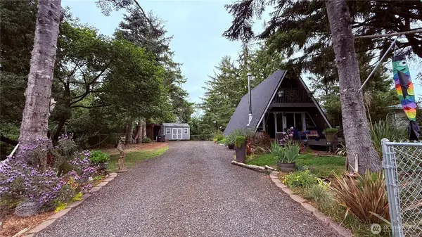 148 Seagate Street Sw, Ocean Shores, WA 98569