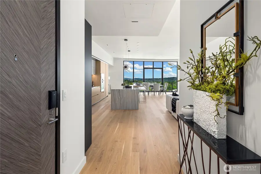 838 Avenue Square Ne #2602, Bellevue, WA 98004 - Image #2