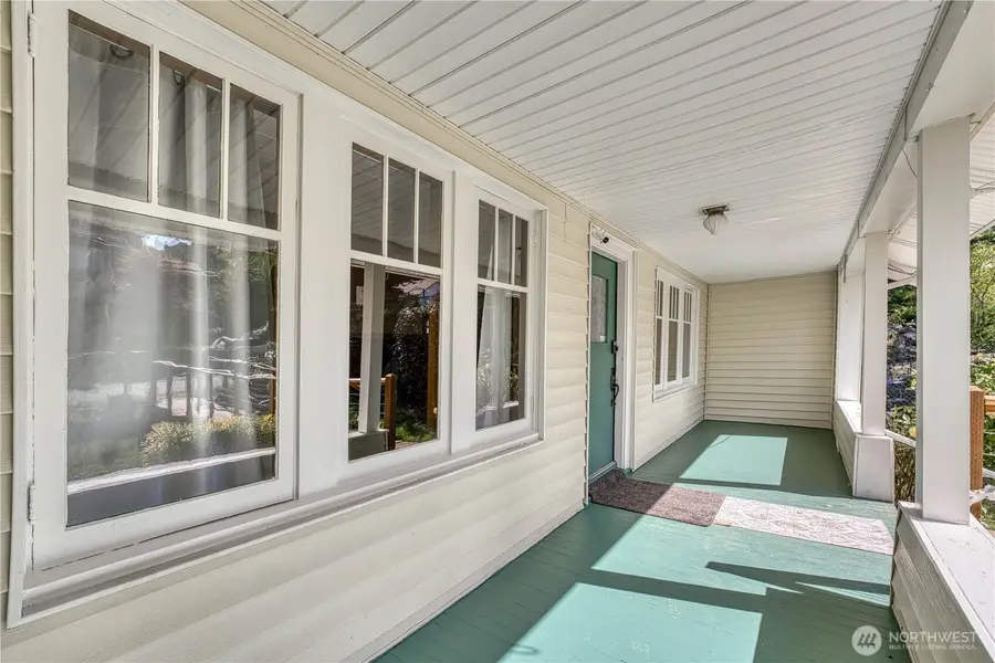 2150 N Callow Avenue, Bremerton, WA 98312 - Image #2