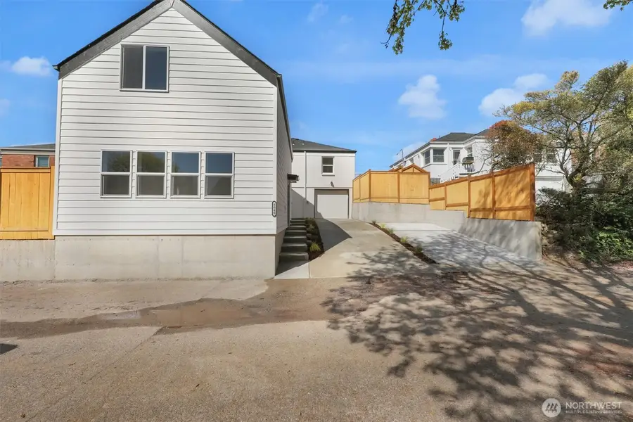 8040 19th Avenue Nw, Seattle, WA 98117 - Image #3