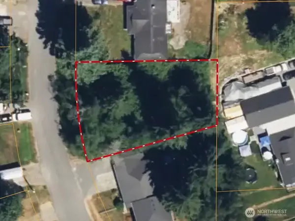 2229 97th Street Se #2, Lake Stevens, WA 98258