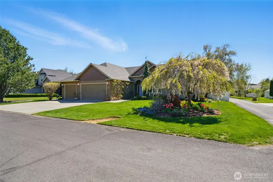 832 SE Vintage Way, College Place, WA 99324 - Image #3