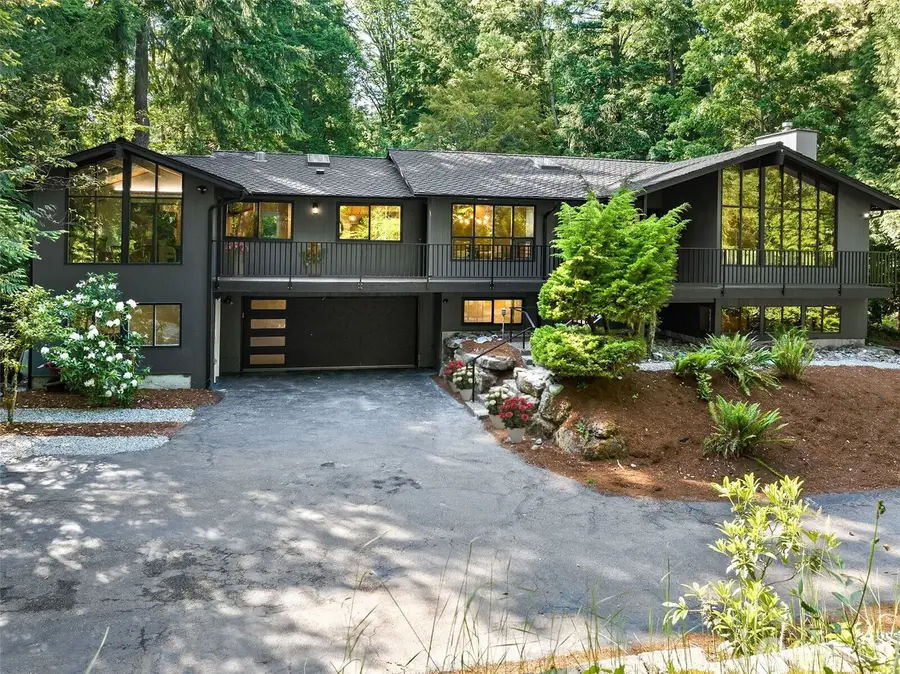 6423 E Mercer Way, Mercer Island, WA 98040 - Image #2