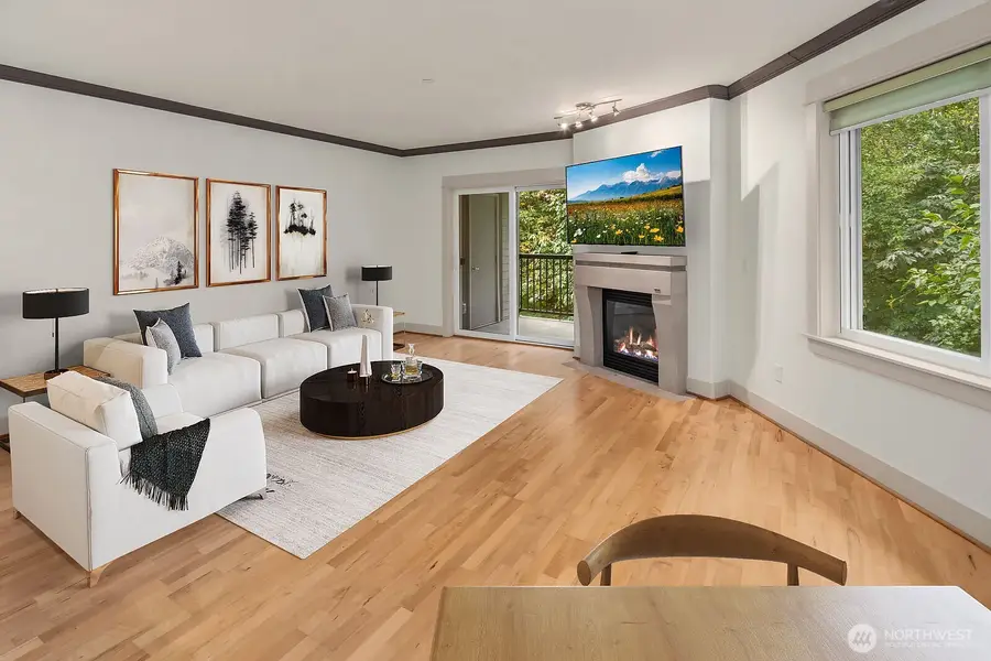 18609 SE Newport Way #408, Issaquah, WA 98027 - Image #2