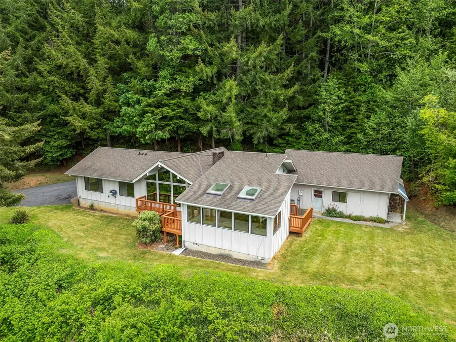 1086 W State Route 4, Cathlamet, WA 98612 - Image #2