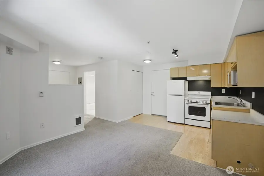 425 Vine Street #513, Seattle, WA 98121 - Image #2