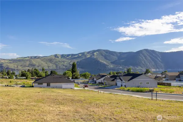 47 Sailing Hawk Lane #2, Manson, WA 98831