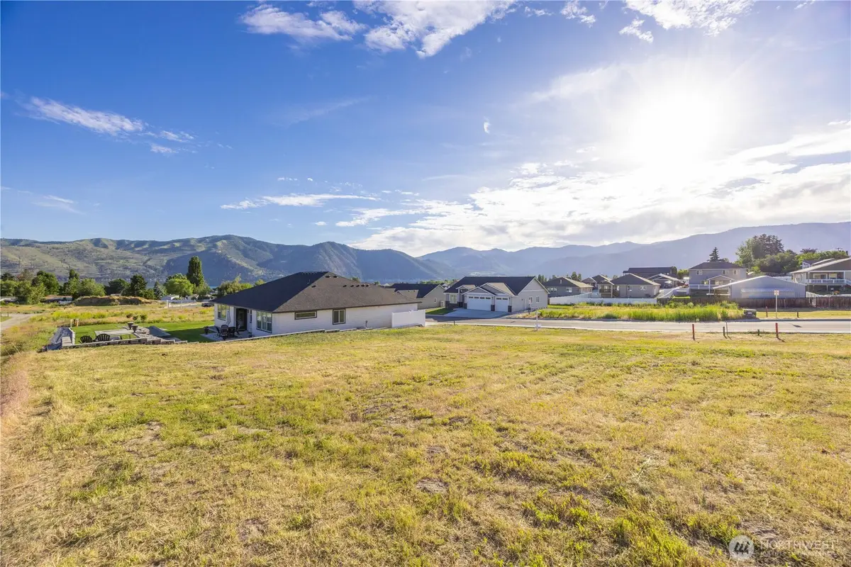 73 Sailing Hawk Lane #4, Manson, WA 98831 - Image #1