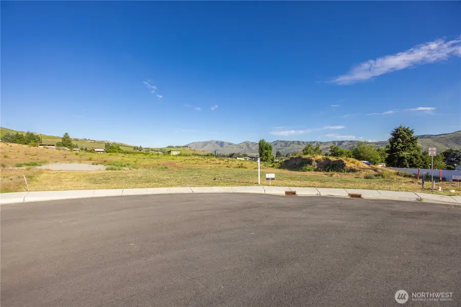 145 Sailing Hawk Lane #9, Manson, WA 98831 - Image #2