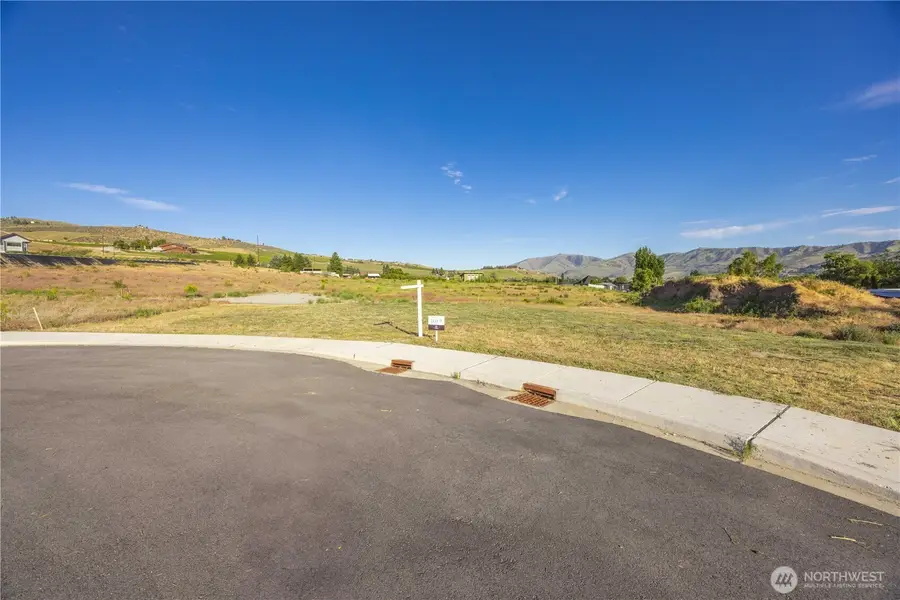 145 Sailing Hawk Lane #9, Manson, WA 98831 - Image #3