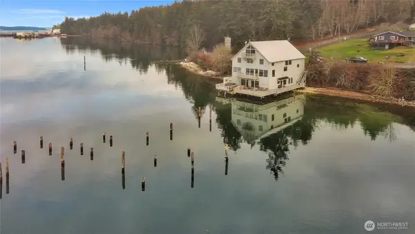 17257 Olympic View Road Nw, Silverdale, WA 98383