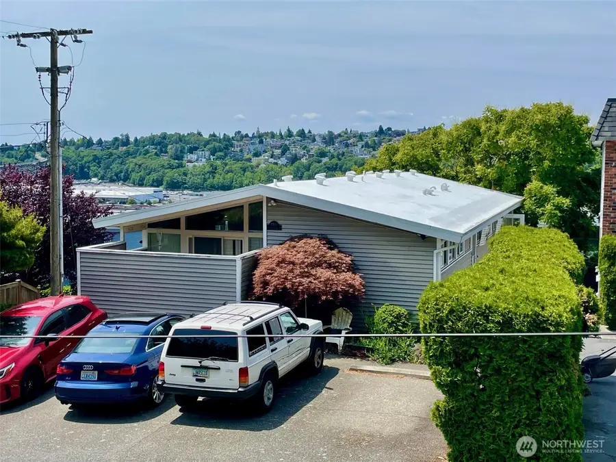 2513 13th Avenue W, Seattle, WA 98119 - Image #2