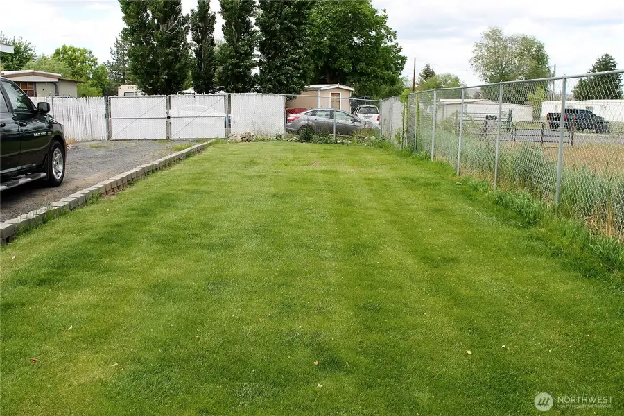 153 NW Quincy Place, Soap Lake, WA 98851 - Image #3