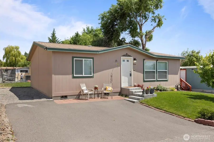 324 Mojave Court, West Richland, WA 99353 - Image #2