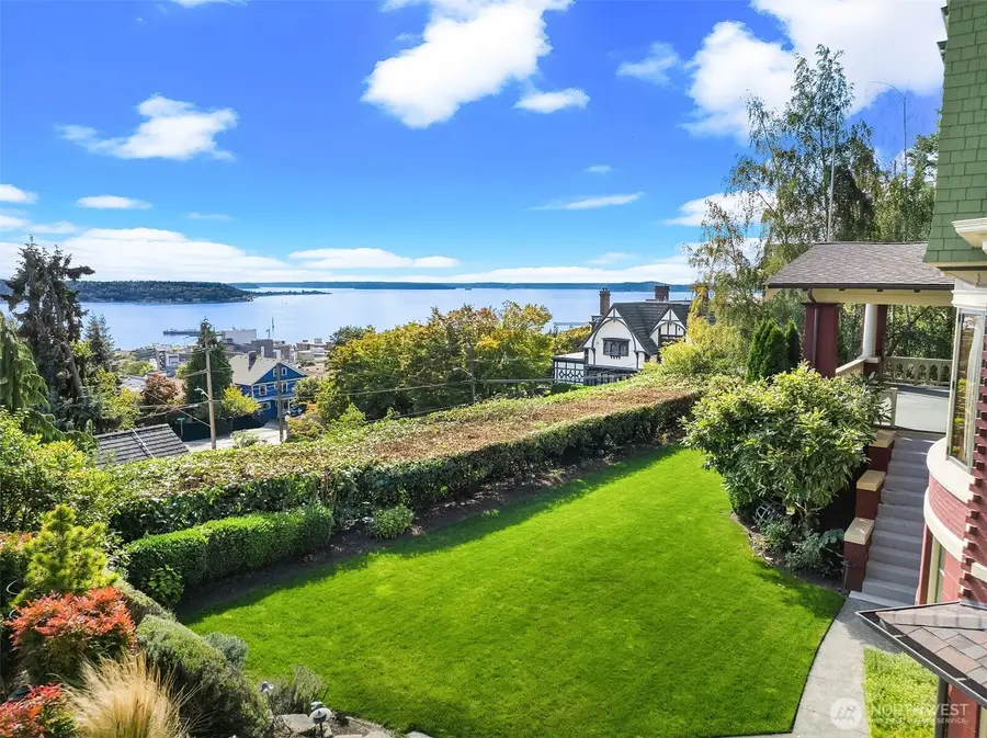103 Highland Drive, Seattle, WA 98109 - Image #3