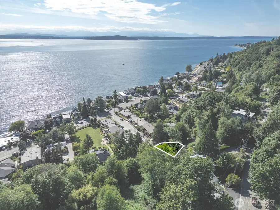 5400 SW Beach Drive Terr #5, Seattle, WA 98116 - Image #3