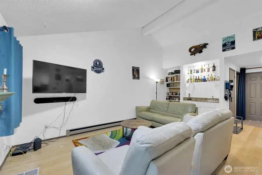 15370 62nd Avenue S #B4, Tukwila, WA 98118 - Image #3