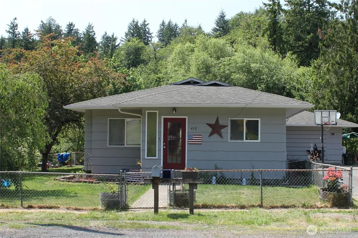 418 SW Canyon Loop, Winlock, WA 98596 - Image #1