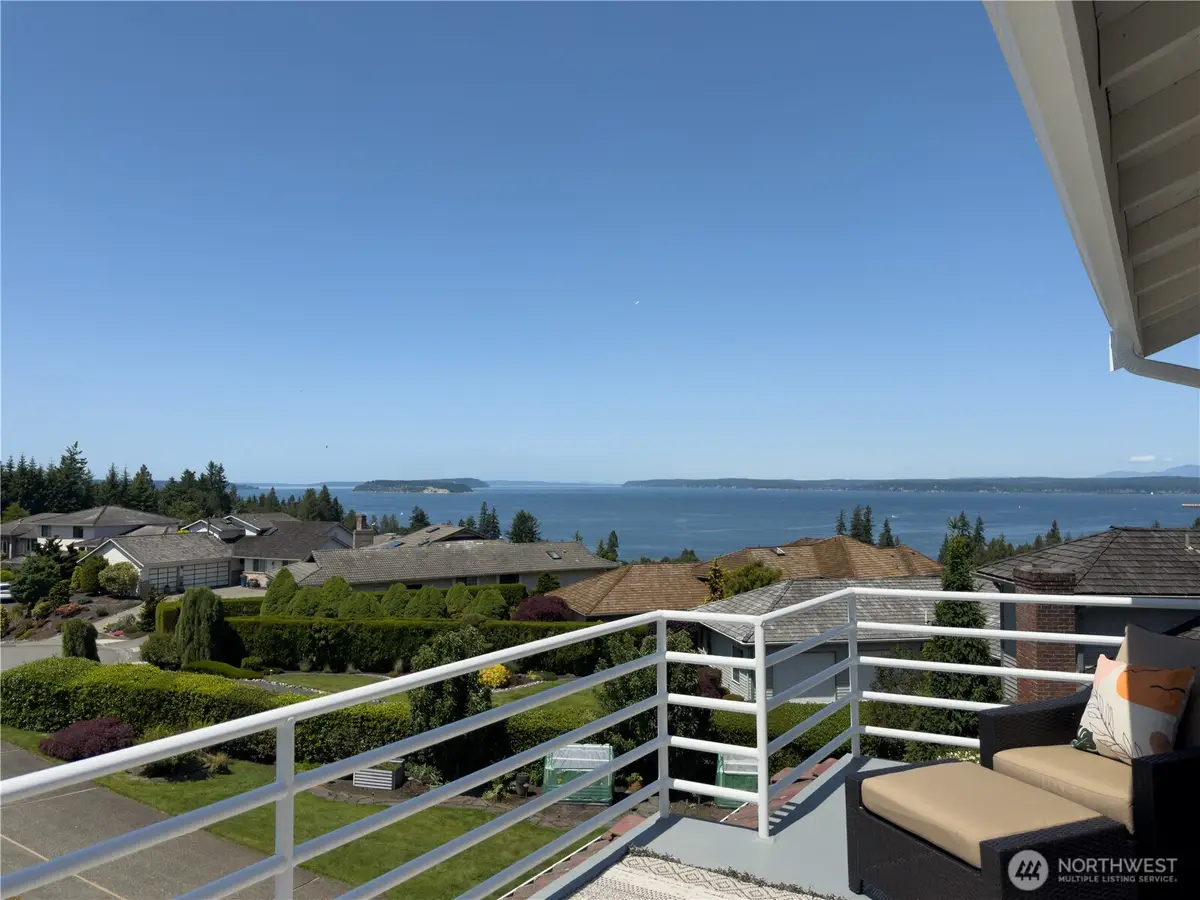 1621 Edgemoor Lane, Everett, WA 98203 - Image #1