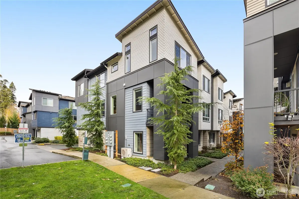 508 237th Street Se #E, Bothell, WA 98021 - Image #1