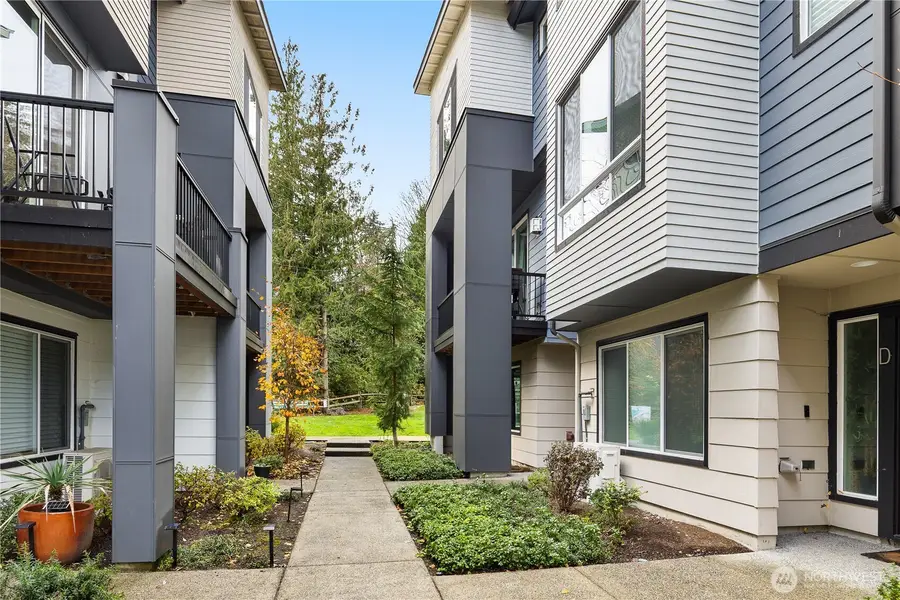 508 237th Street Se #E, Bothell, WA 98021 - Image #2