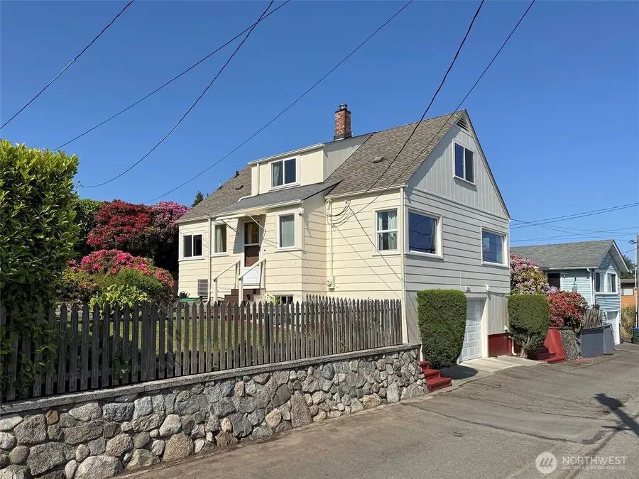 1315 W 5th Street, Port Angeles, WA 98363 - Image #2