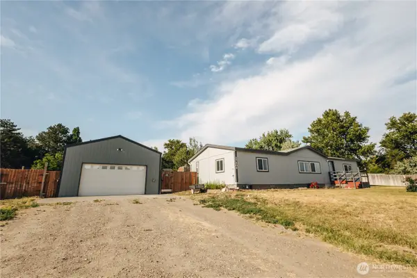 27404 E Ambassador Prairie Ne, Benton City, WA 99320