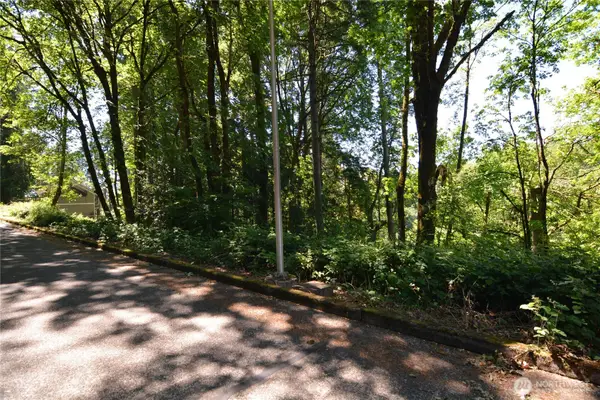 2429 Archwood Drive, Longview, WA 98632