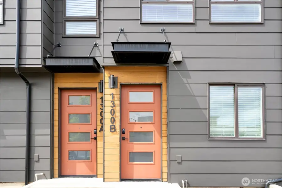 1300 E Remington Court #B, Seattle, WA 98122 - Image #2