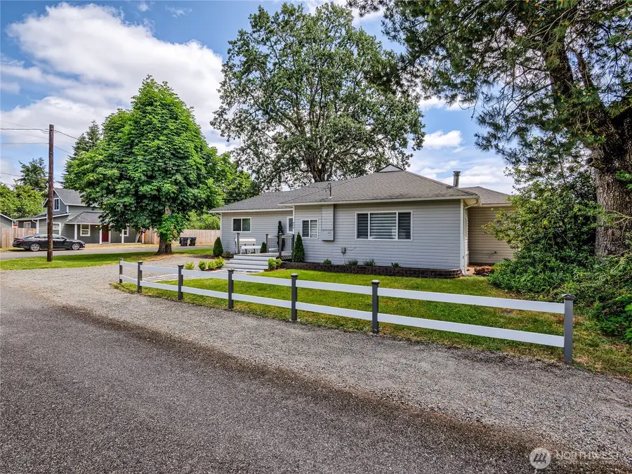 404 Nixon Street S, Roy, WA 98580 - Image #3