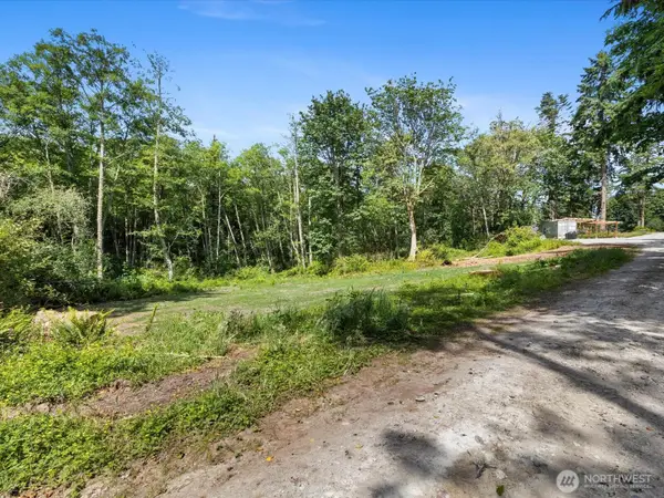 105 N Sunrise Boulevard, Camano Island, WA 98282