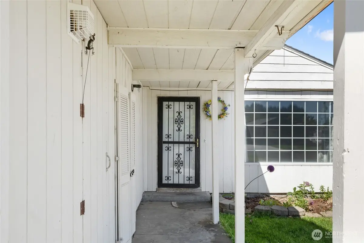 832 S 2nd Avenue, Othello, WA 99344 - Image #1