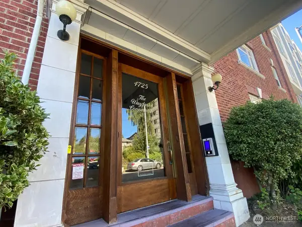 4725 15th Avenue Ne #14, Seattle, WA 98105