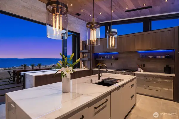 343 Keystone Avenue, Coupeville, WA 98239