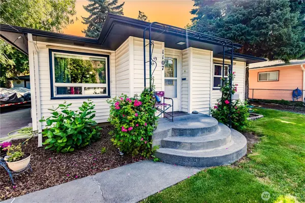 1107 S 4th Street, Dayton, WA 99328