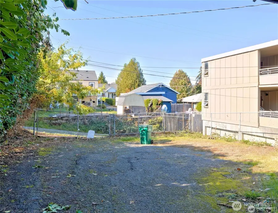 6517 35th Avenue Sw, Seattle, WA 98126 - #3