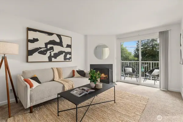 9484 Redmond-woodinville Road Ne #C-205, Redmond, WA 98052