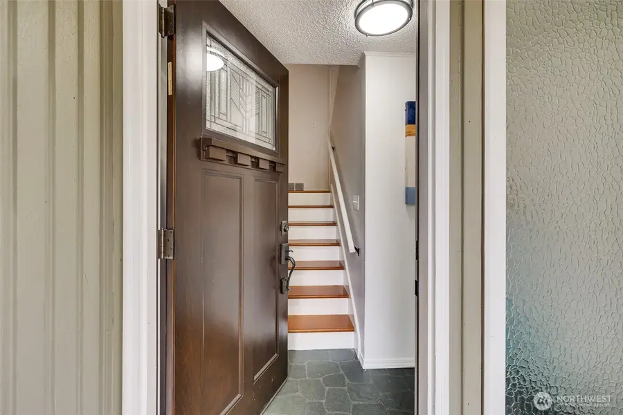 812 NE 175th Street, Shoreline, WA 98155 - Image #3