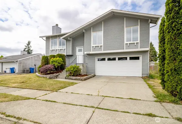 1938 66th Avenue Ne, Tacoma, WA 98422