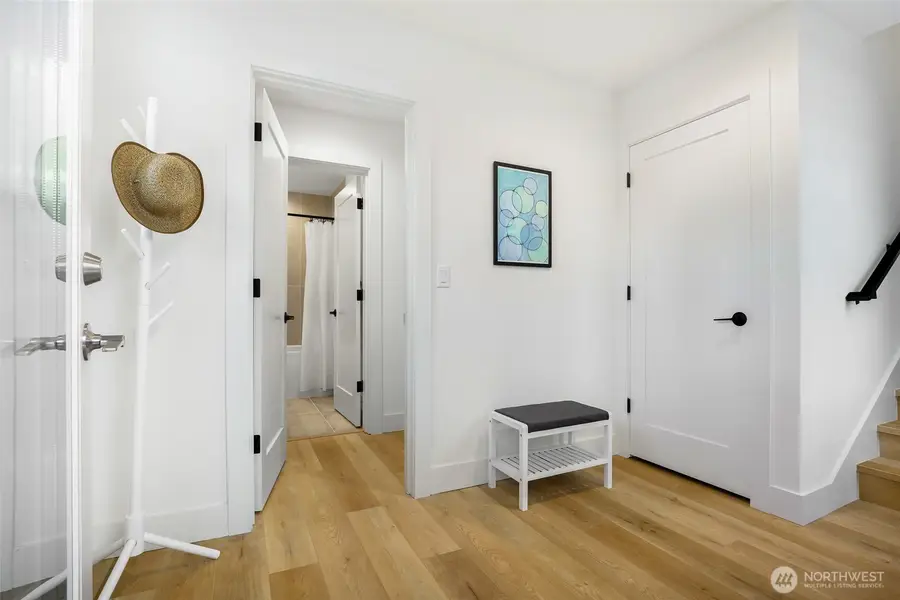 10533 Stone Avenue N, Seattle, WA 98133 - #3