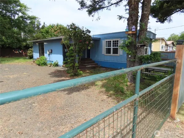 1127 Wood Lane, Grayland, WA 98547