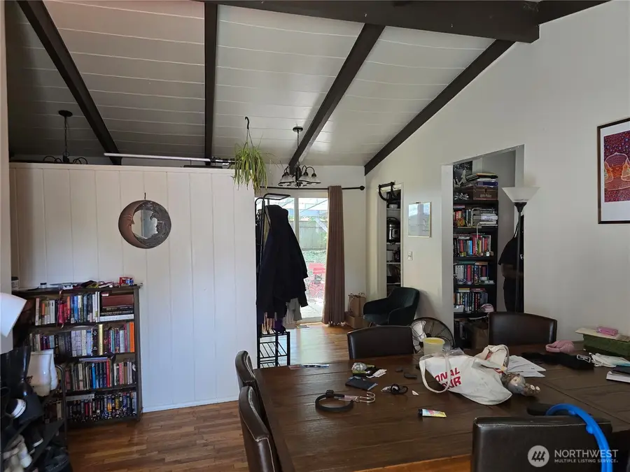 1208 NE Northgate Way, Seattle, WA 98125 - Image #2