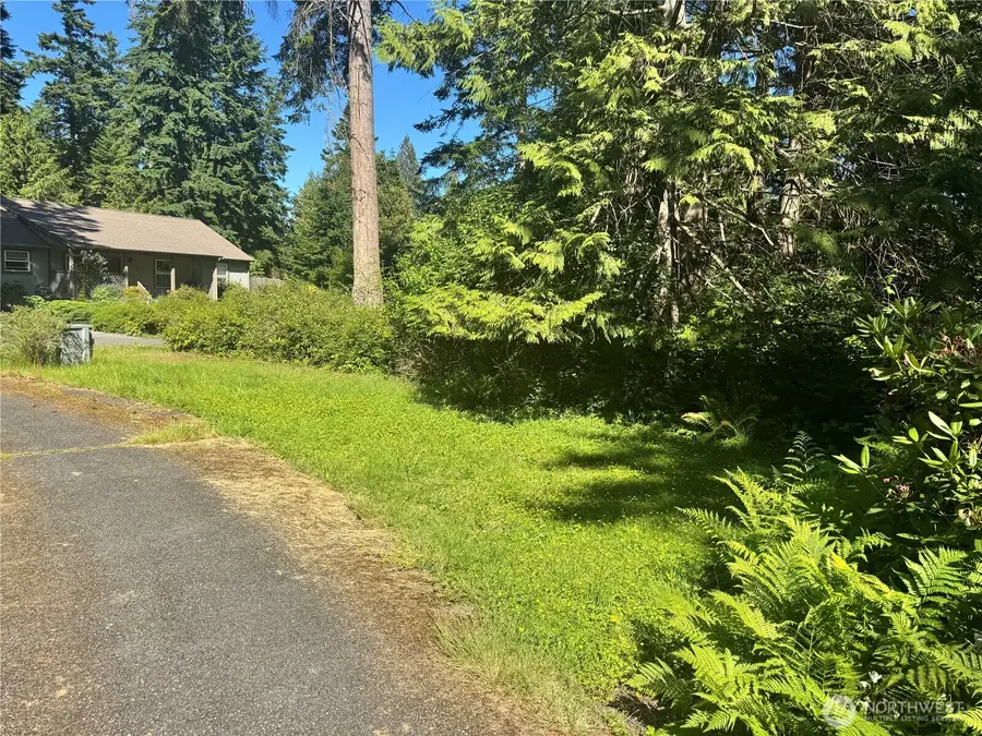 365 Snohomish Dr, La Conner, WA 98257 - Image #2