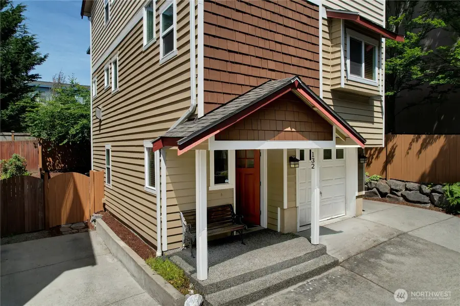132 N 101st Street, Seattle, WA 98133 - Image #2
