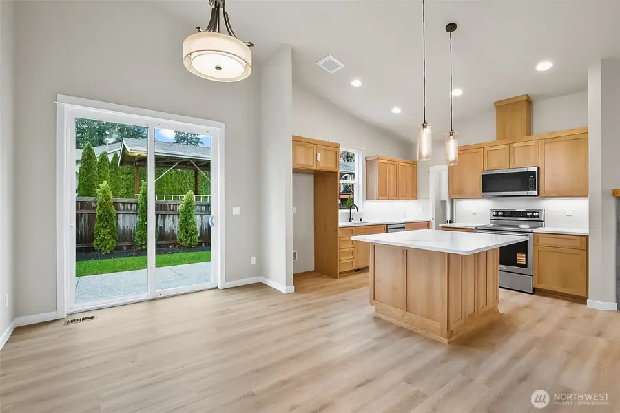 2225 124th Street Se, Everett, WA 98208 - Image #2