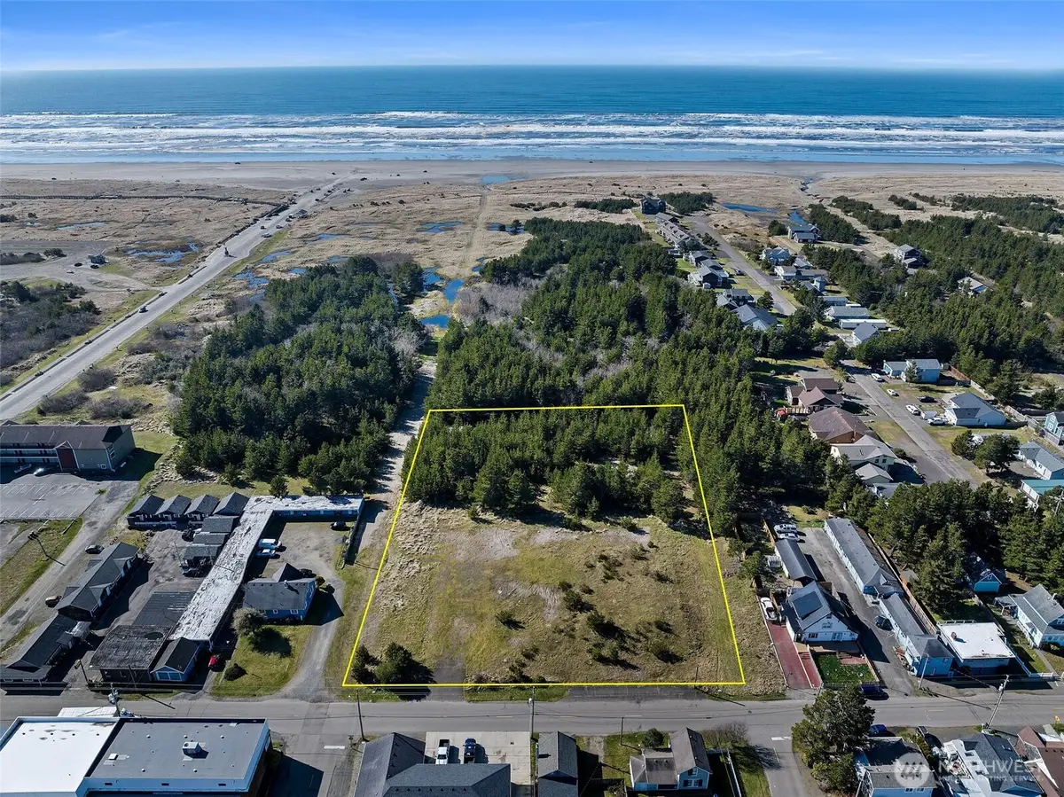 301 Ocean Beach Boulevard N, Long Beach, WA 98631 - Image #1
