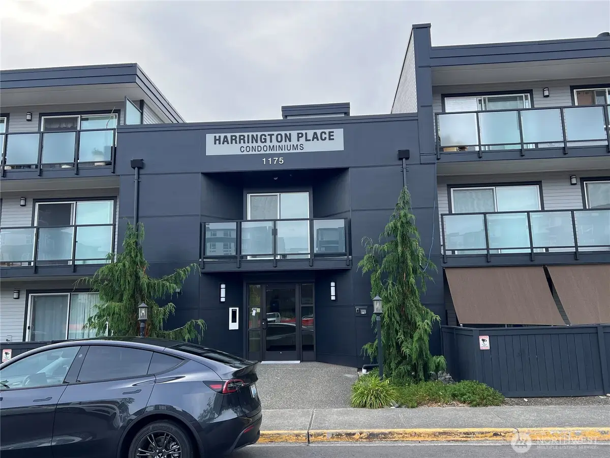 1175 Harrington Place Ne #214, Renton, WA 98056 - Image #1