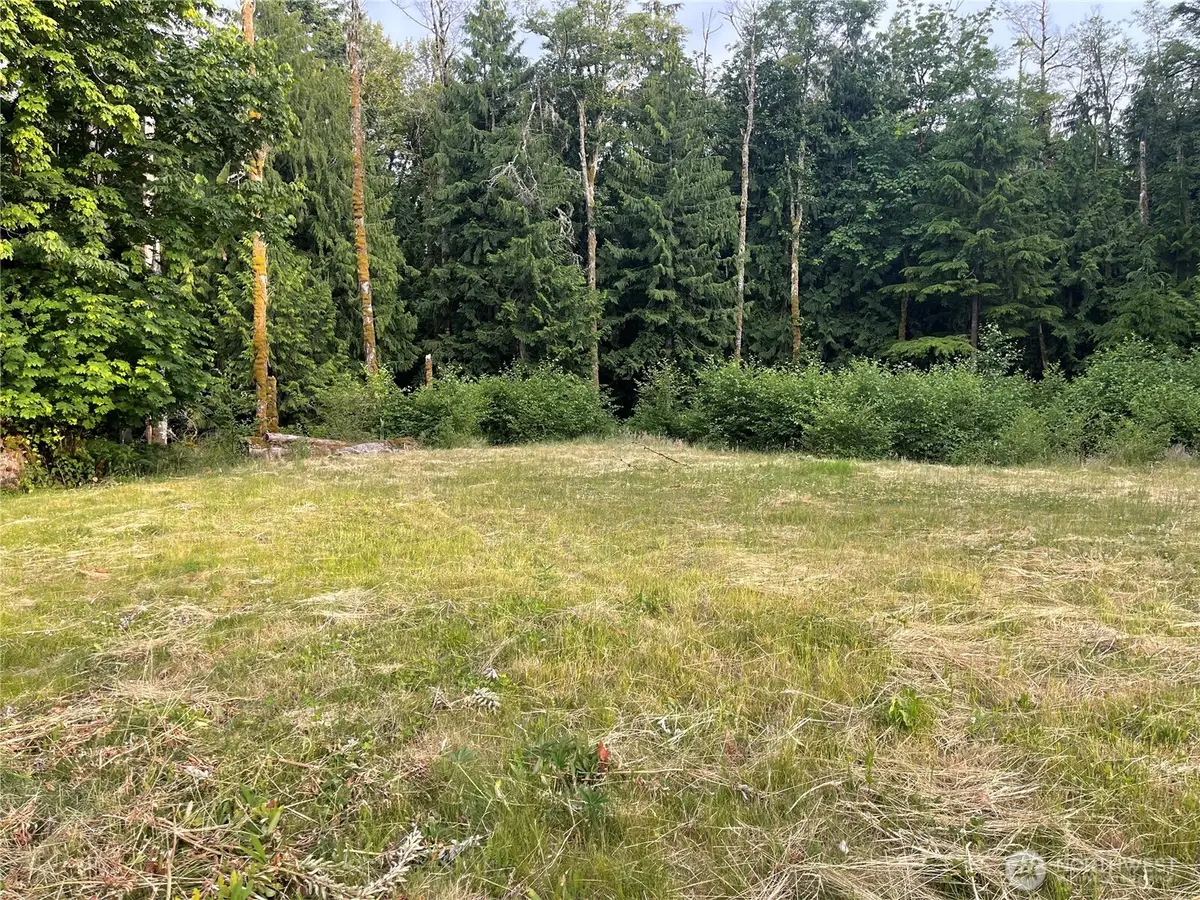 27235 SE Grand Ridge Dr #2, Issaquah, WA 98029 - Image #1