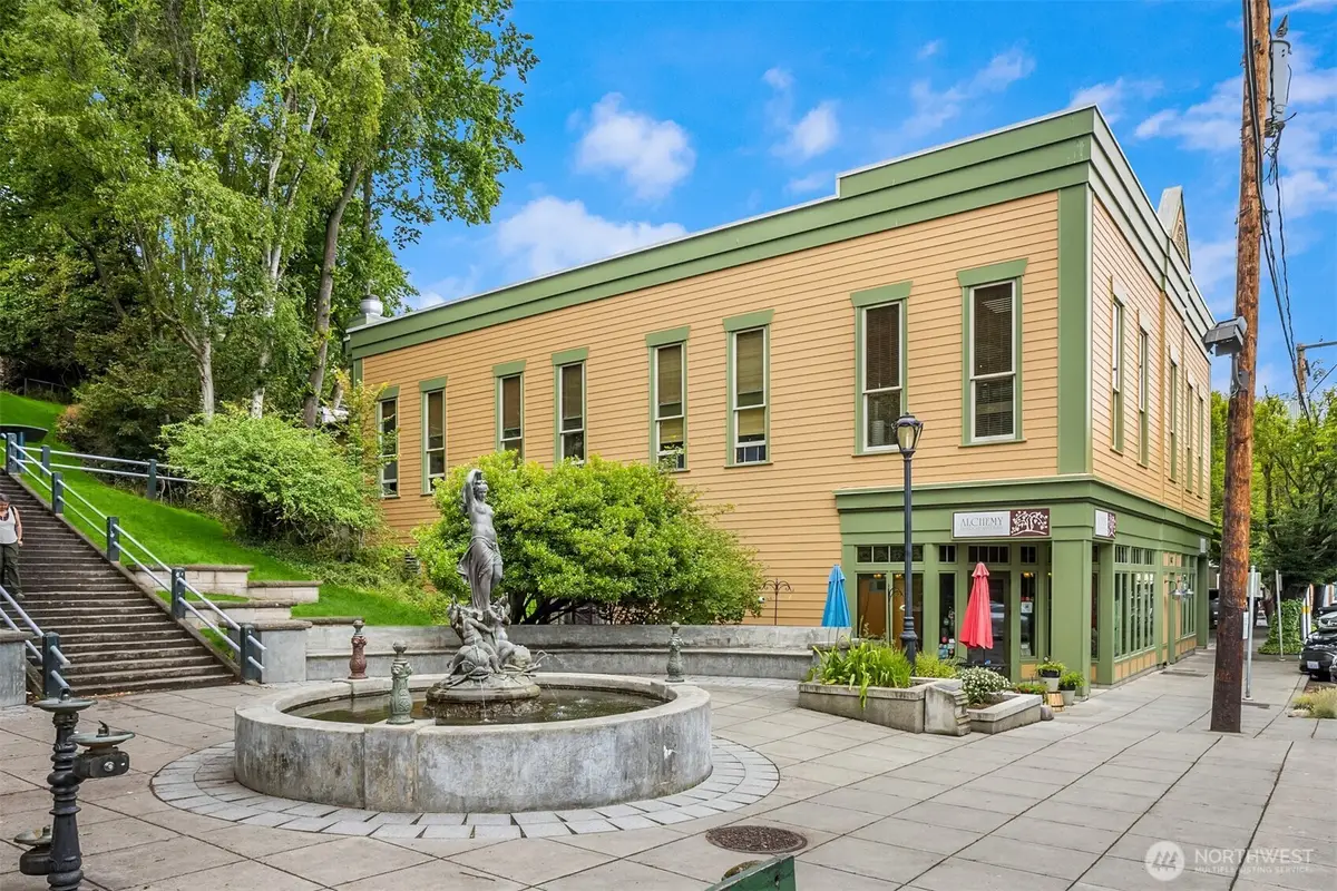 842 Washington Street #204, Port Townsend, WA 98368 - Image #1