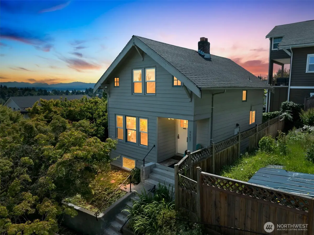 2407 E Ward Street, Seattle, WA 98112 - Image #1